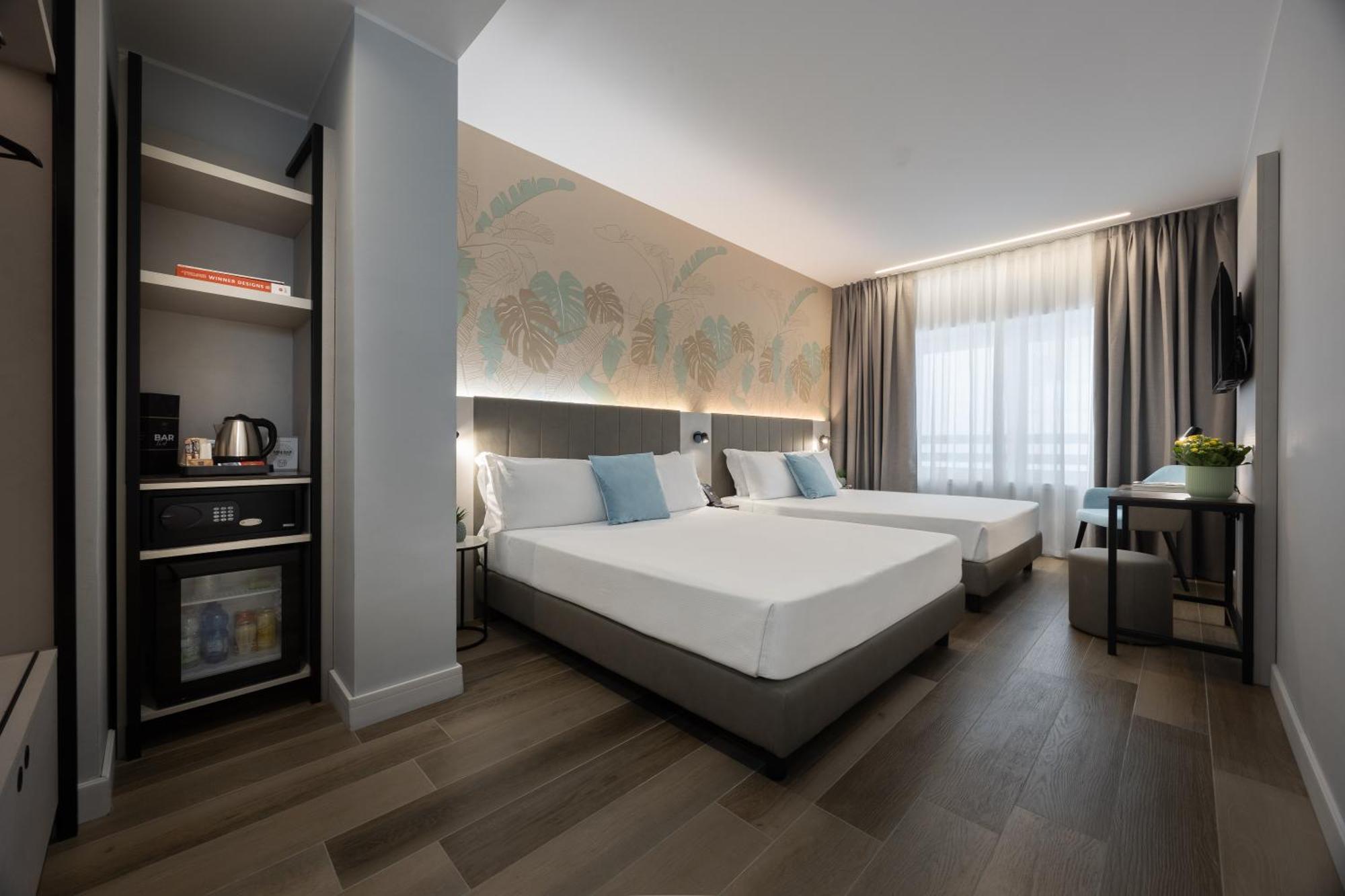 Ih Hotels Milano Centrale Exterior photo