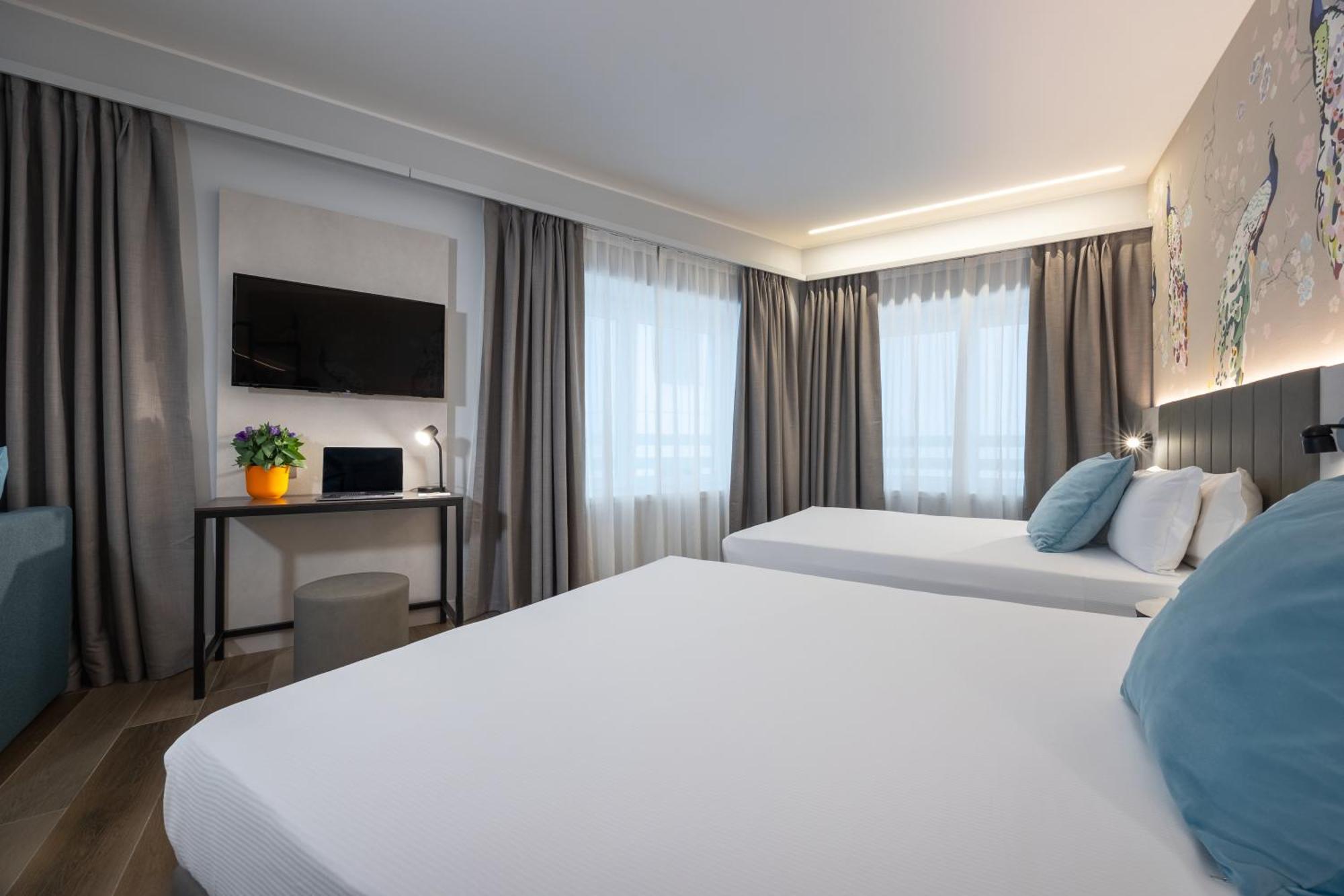 Ih Hotels Milano Centrale Exterior photo