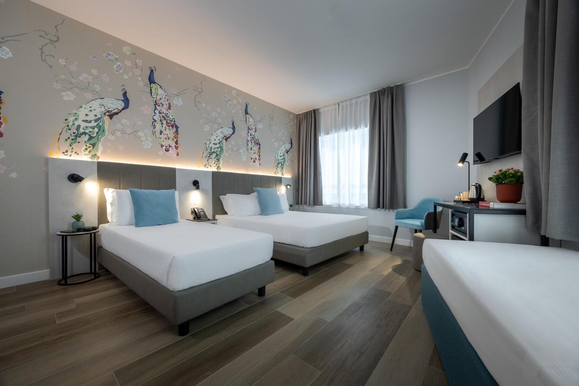 Ih Hotels Milano Centrale Exterior photo